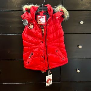 New with tags WARM outerwear vest children’s size 10/12